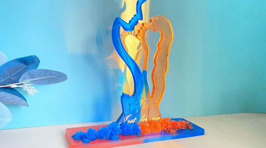 How to Make Kissing Couple Resin Artwork