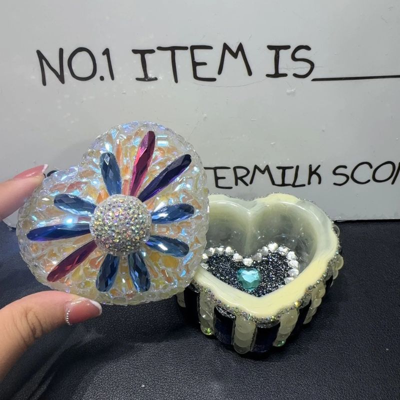 Handmade Diamond Heart Storage Box Resin Mold