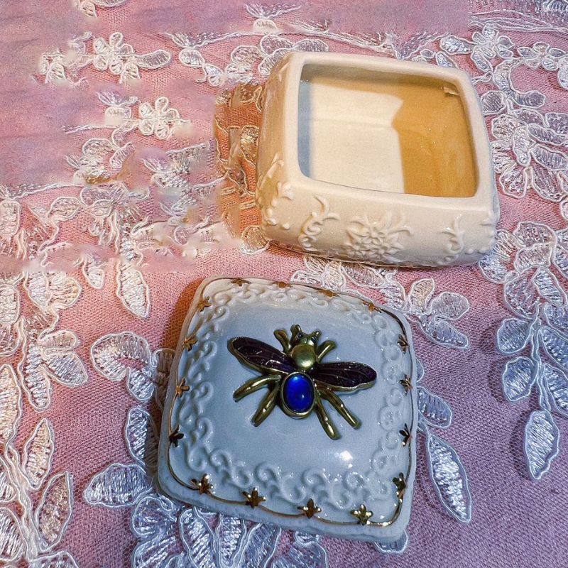 Handmade Vintage Bee Storage Boxes Resin Molds