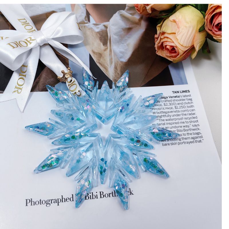 SWAROVSKI Frozen Snowflake Ornament Blue selling One Size