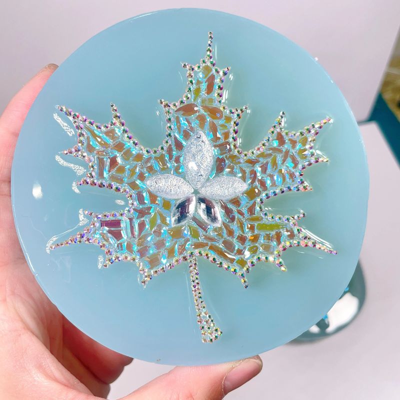 Handmade Diamond Leaf Ornament Resin Mold